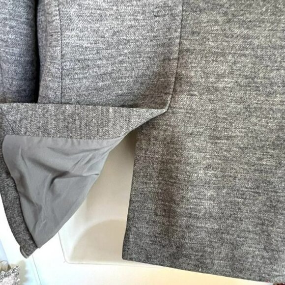 ANN TAYLOR SIZE 12 GRAY WOOL BLEND HUTTON BLAZER - Picture 10 of 11